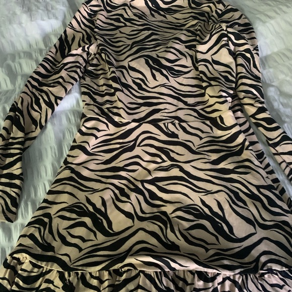 H&M WRAP TIGER STRIPE DRESS SIZE M - Picture 5 of 5